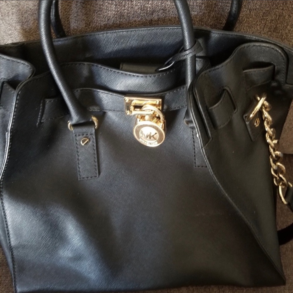 Michael Kors purse see pictures.